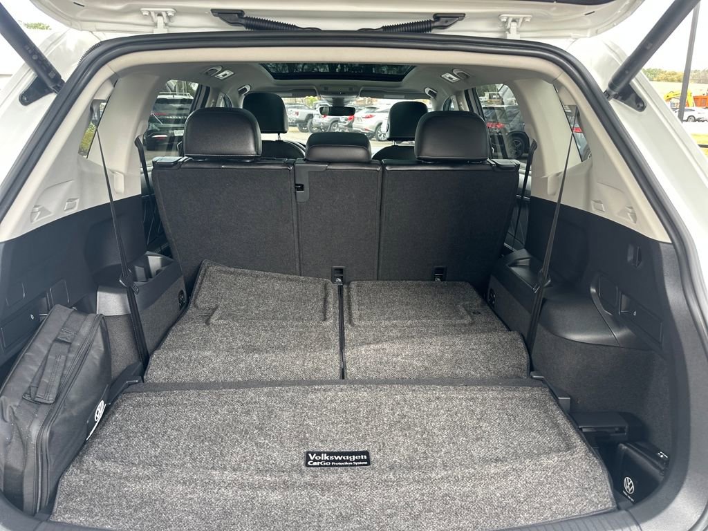 Used 2022 Volkswagen Tiguan SE image 32