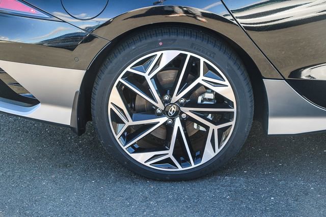 New 2023 Hyundai Ioniq 6 Limited image 12