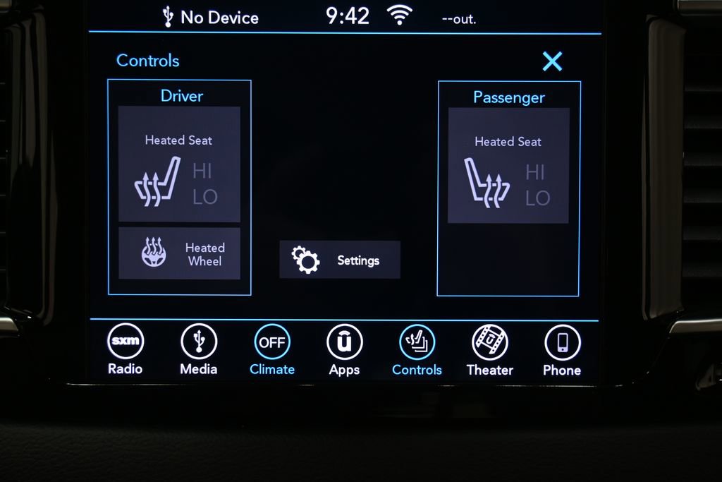 Used 2018 Chrysler Pacifica Touring-L Plus image 18