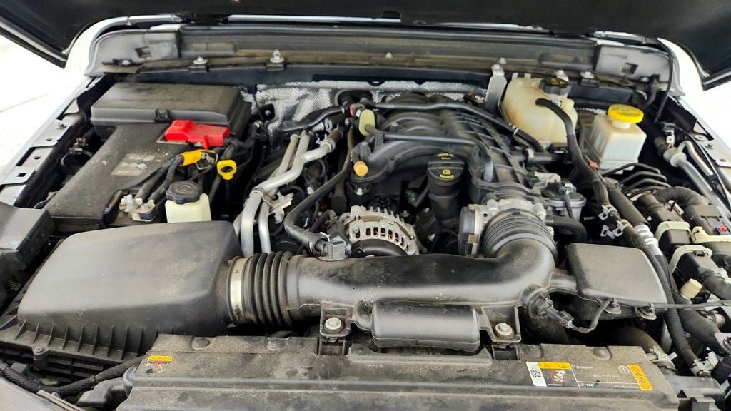Used 2024 Jeep Gladiator Sport AWD/4WD image 27