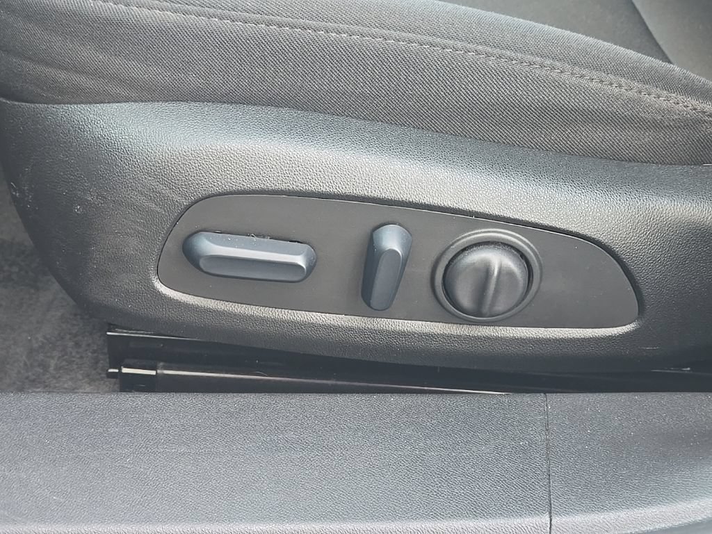 Used 2024 Chevrolet Malibu LT FWD image 14