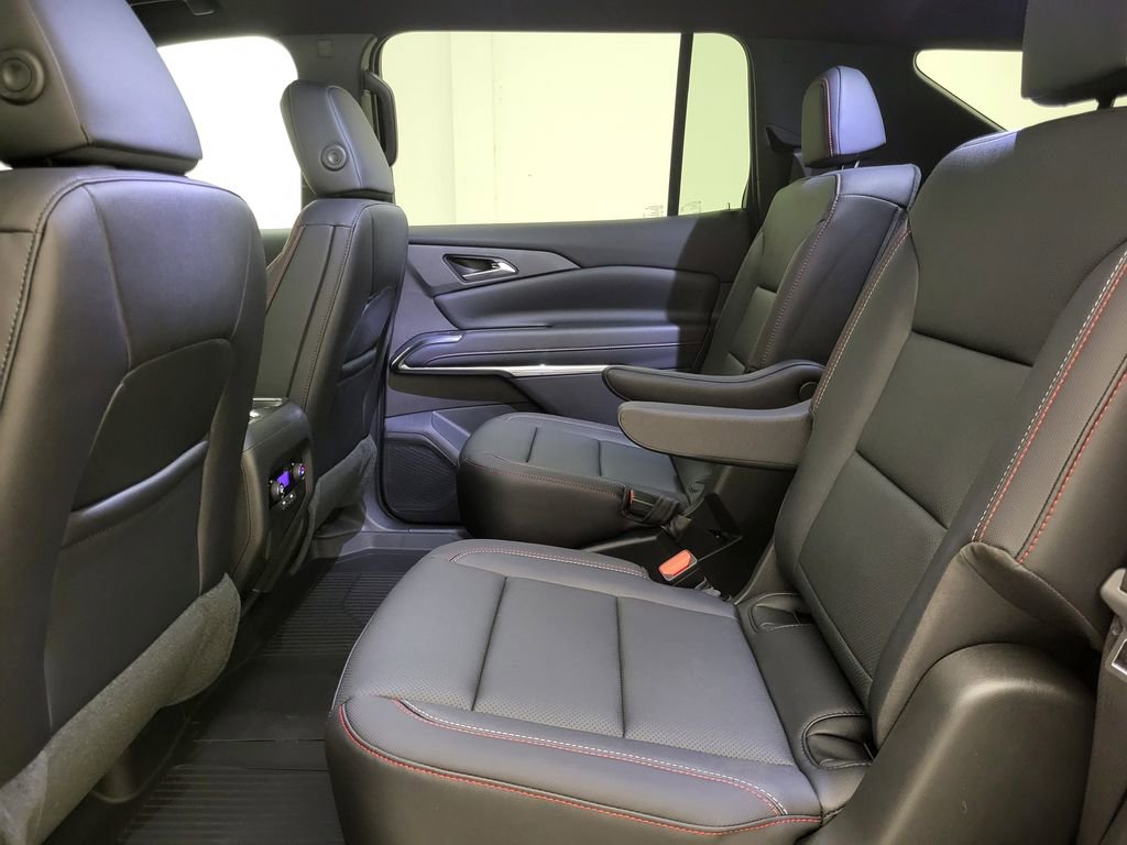 New 2026 Chevrolet Traverse Z71 w/ Driver Confidence Package image 45