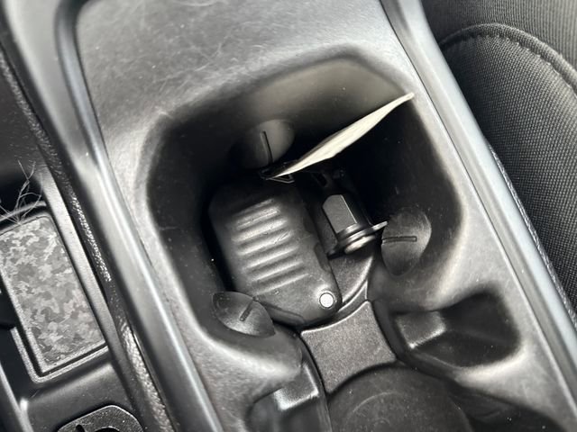 Used 2019 Jeep Wrangler Sport image 32