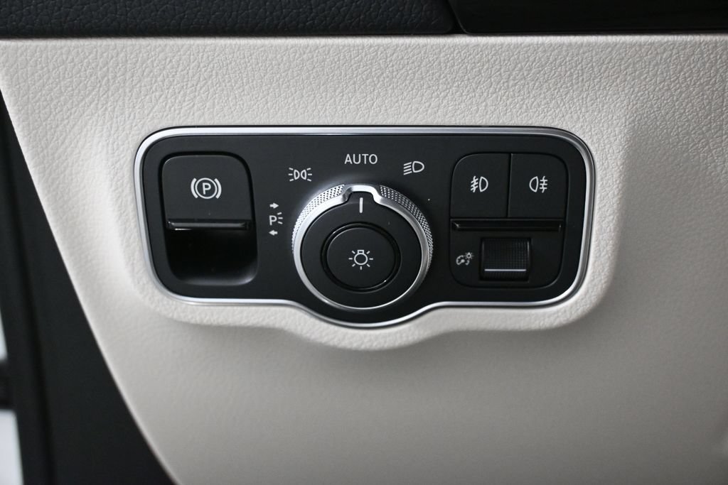 Certified 2026 Mercedes-Benz GLA 250 image 9