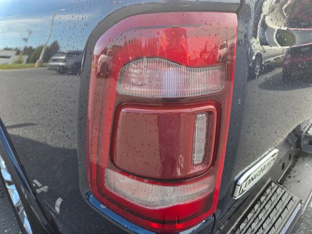 Used 2022 RAM 1500 Limited w/ Trailer Tow Group (B) AWD/4WD image 14