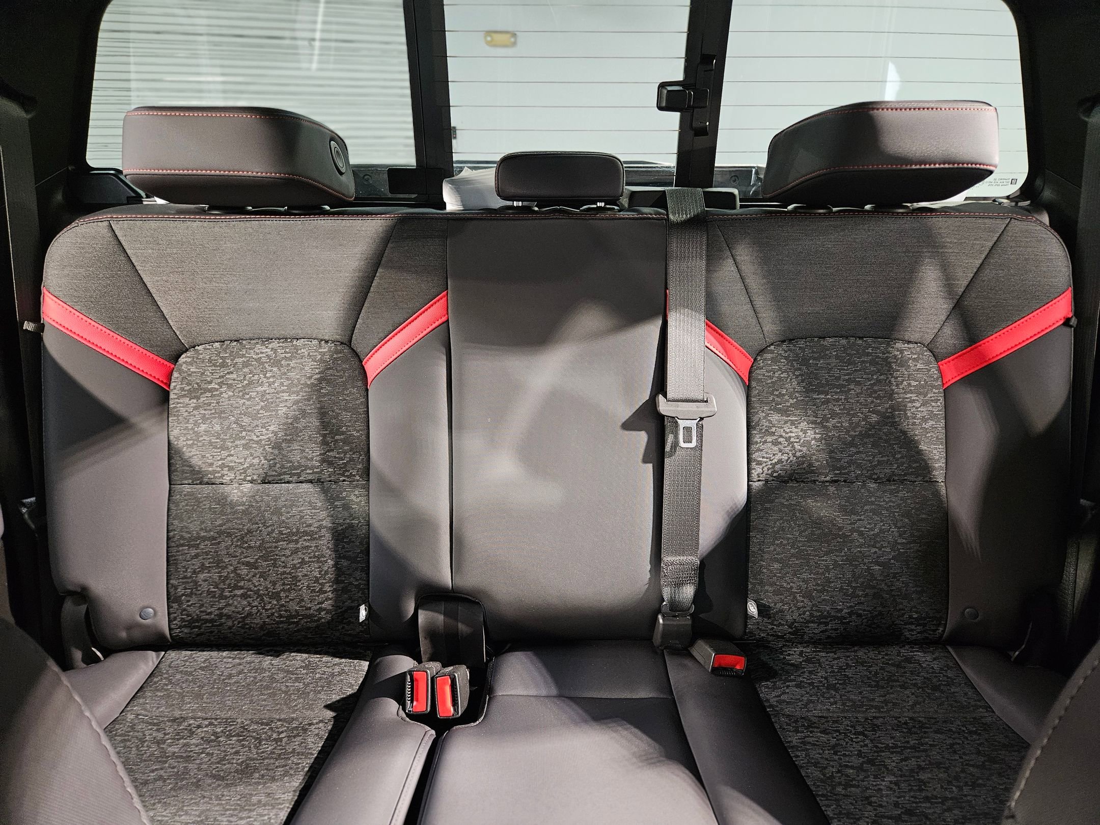 Used 2025 Chevrolet Colorado Z71 image 13