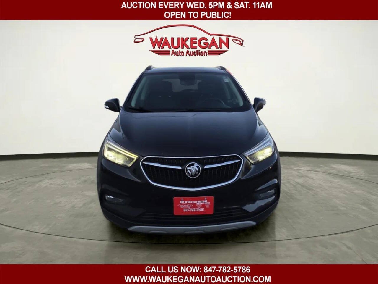 Used 2019 Buick Encore Essence w/ Experience Buick Package FWD image 2
