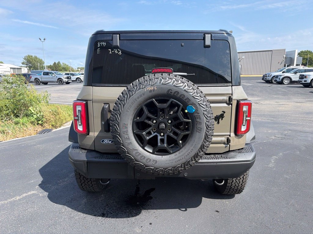 New 2026 Ford Bronco Badlands AWD/4WD image 4