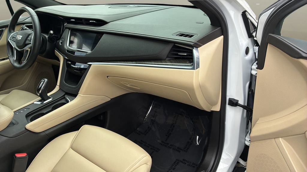 Used 2018 Cadillac XT5 AWD image 10