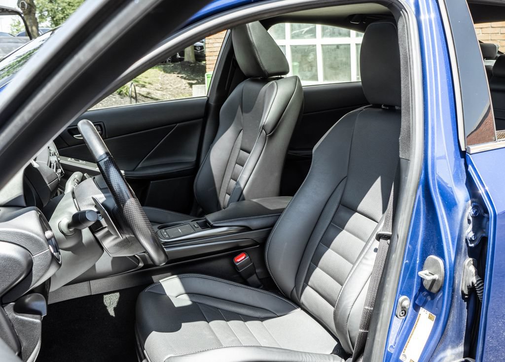 Used 2023 Lexus IS 350 F Sport AWD/4WD image 7