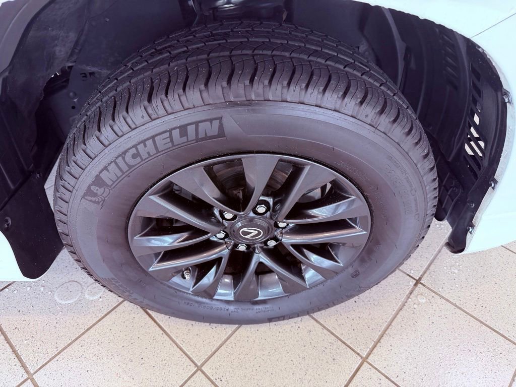 Certified 2022 Lexus GX 460 Premium AWD/4WD image 17