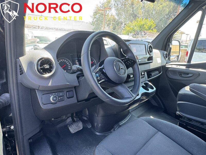 Used 2026 Mercedes-Benz Sprinter 2500 image 17