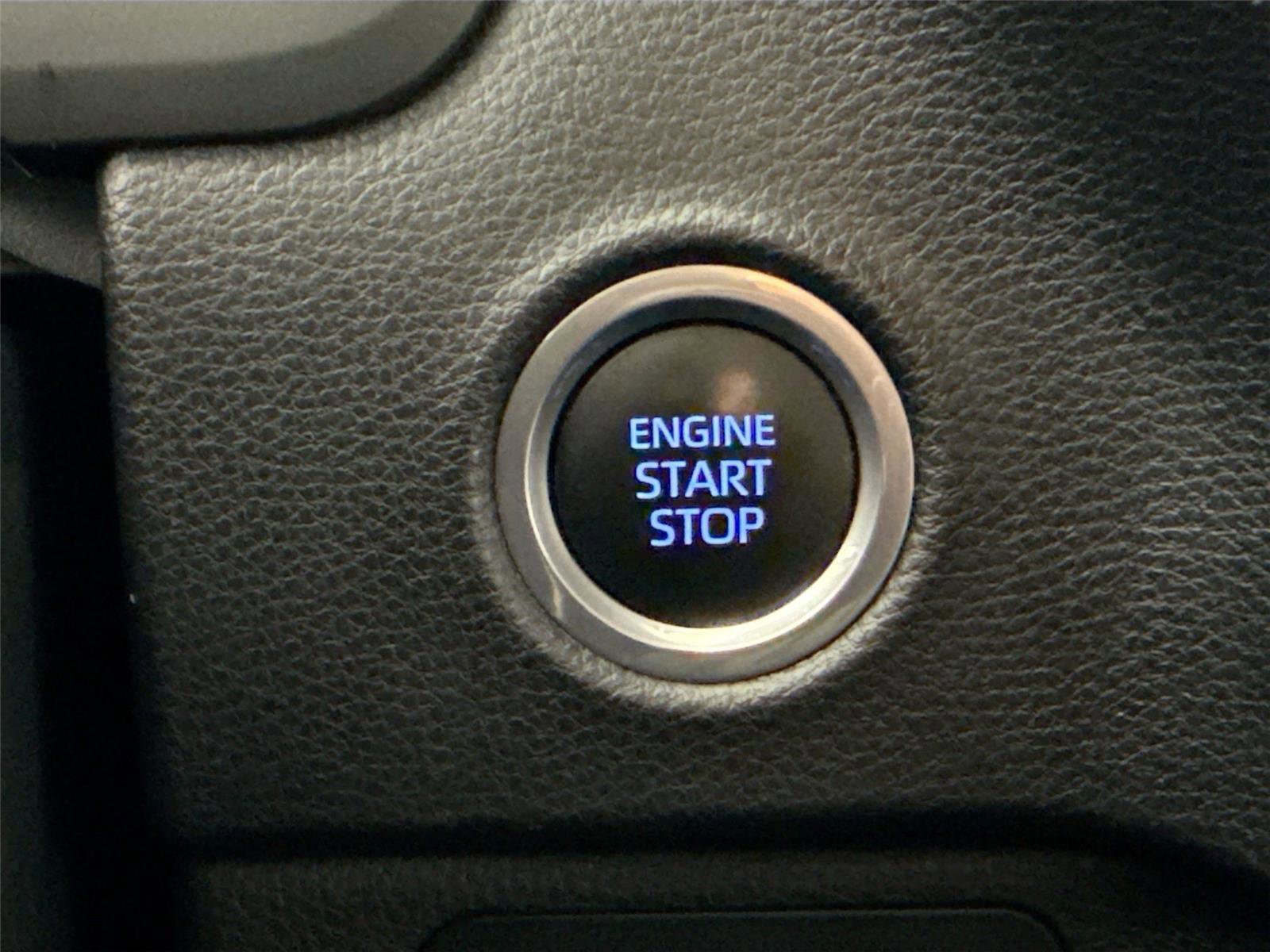 Used 2022 Toyota Tundra SR5 w/ SR5 Convenience Package image 20