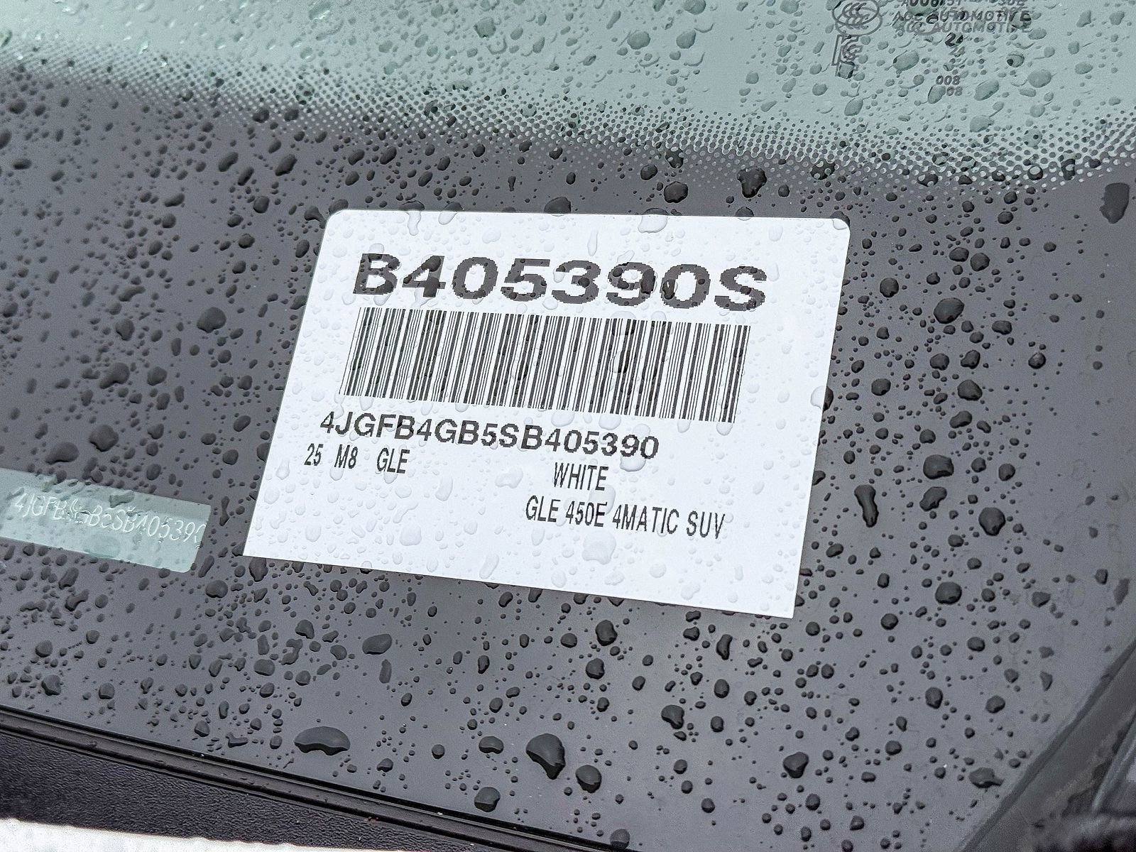 Used 2025 Mercedes-Benz GLE 450e 4MATIC image 5