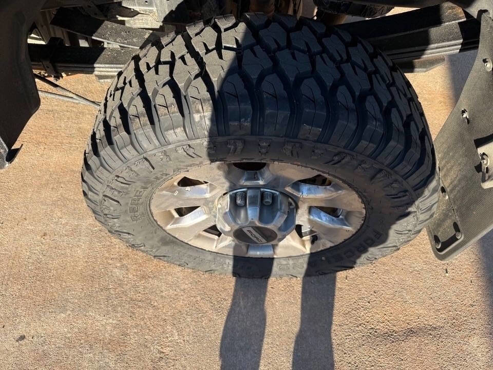 Used 2019 Ford F350 Lariat w/ Lariat Ultimate Package image 3