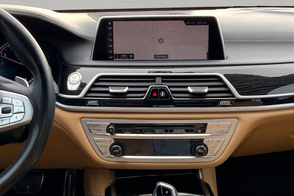 Used 2019 BMW 740i w/ Executive Package image 9