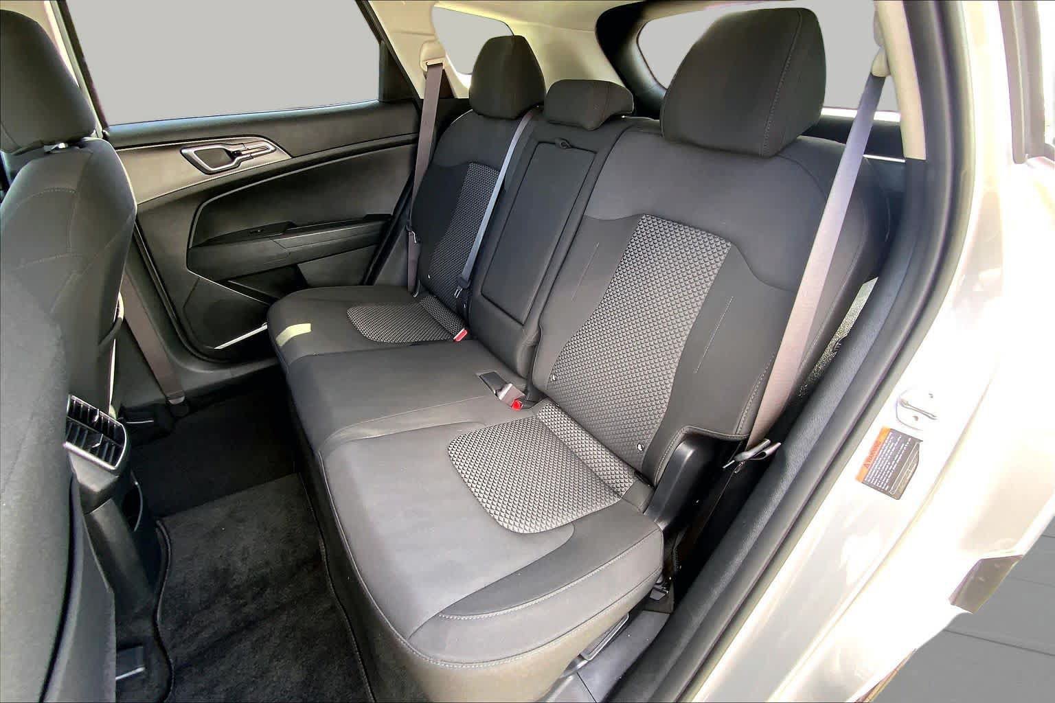 Used 2023 Kia Sportage LX AWD/4WD image 21