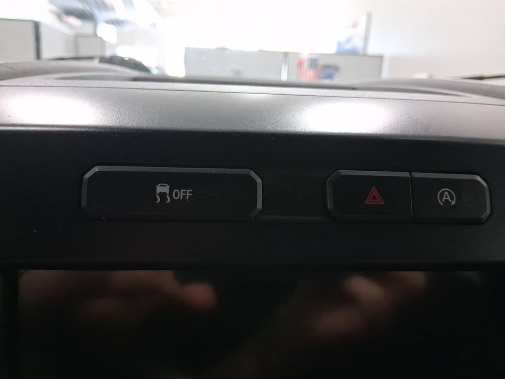 Used 2019 Ford F150 XLT w/ Equipment Group 302A Luxury AWD/4WD image 24