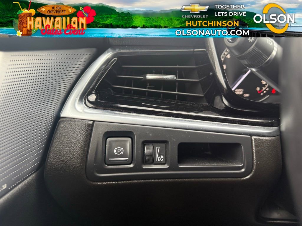 Certified 2023 Cadillac XT6 Premium Luxury image 16