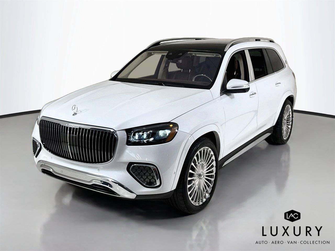 Used 2025 Mercedes-Benz Maybach GLS 600 4MATIC image 4