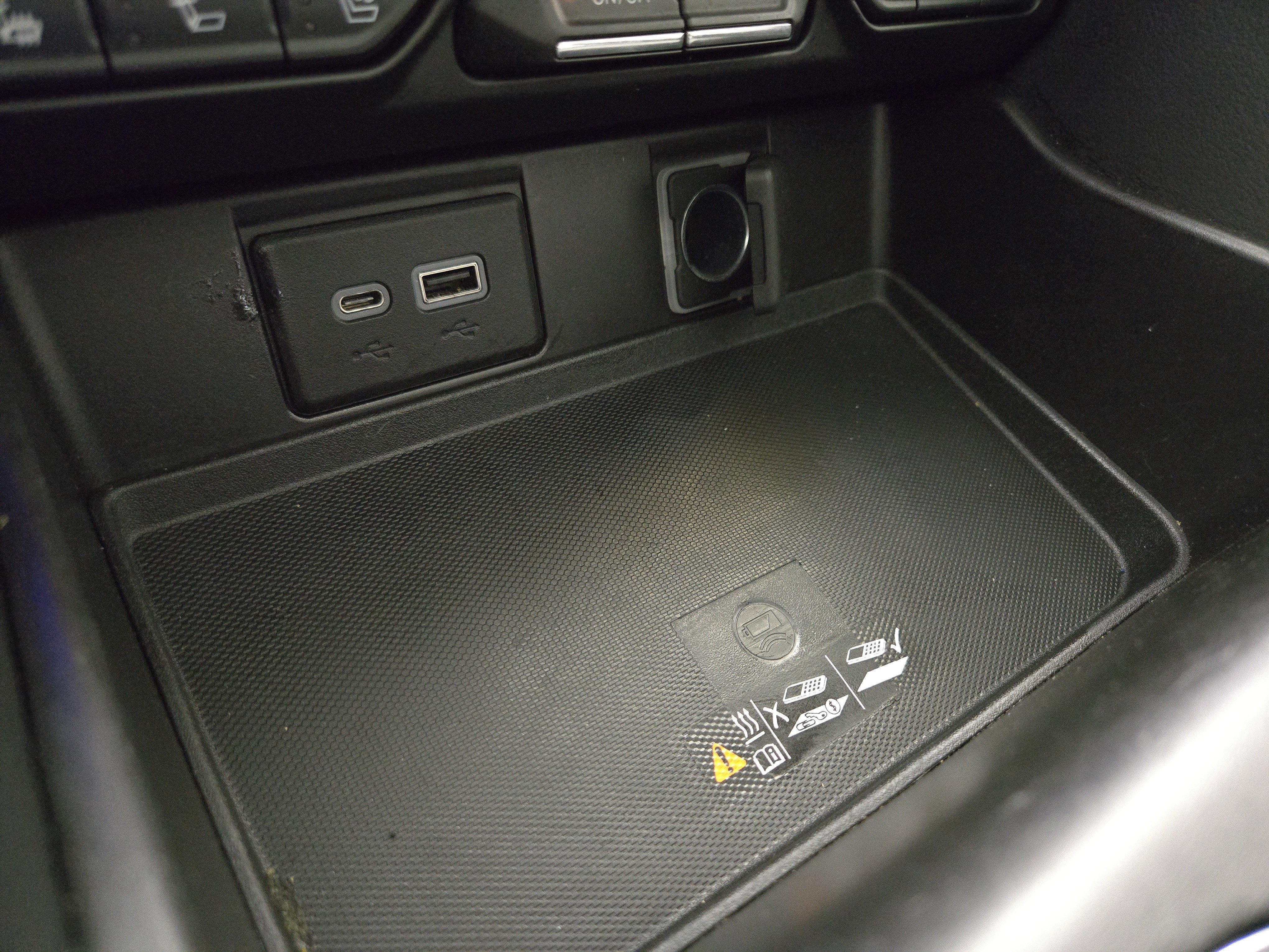 Certified 2022 GMC Yukon XL AT4 image 29