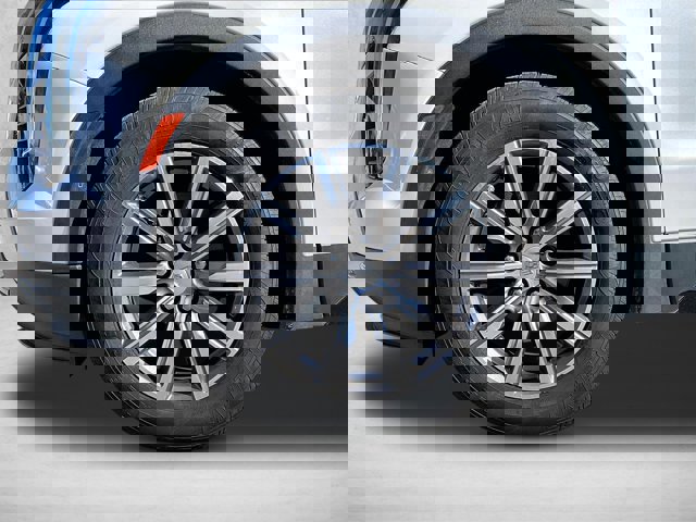 Used 2019 Cadillac XT4 Sport w/ Driver Awareness Package image 10