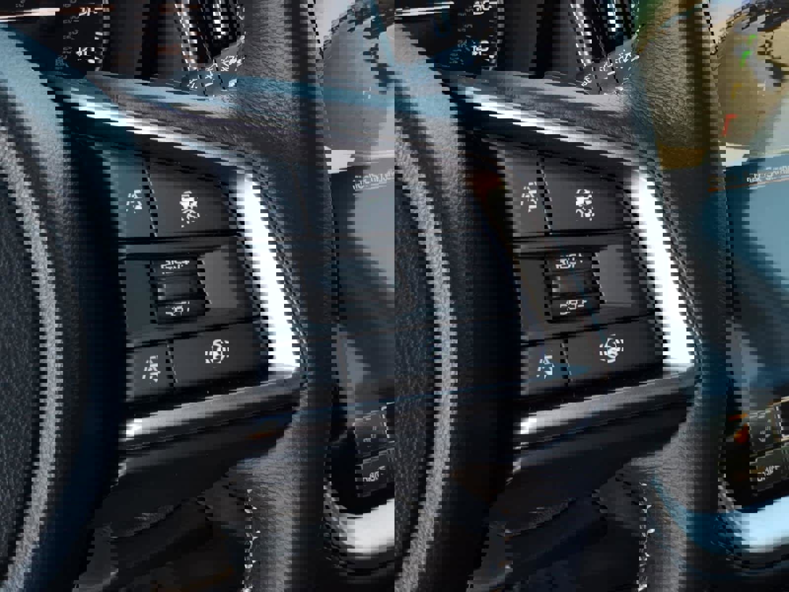 Certified 2025 Subaru Outback Premium w/ Popular Package #1A image 38