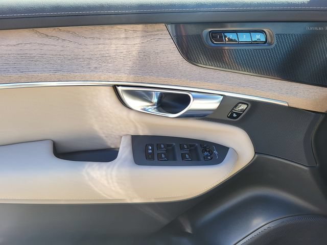 New 2026 Volvo XC90 T8 Ultra w/ Protection Package AWD/4WD image 9