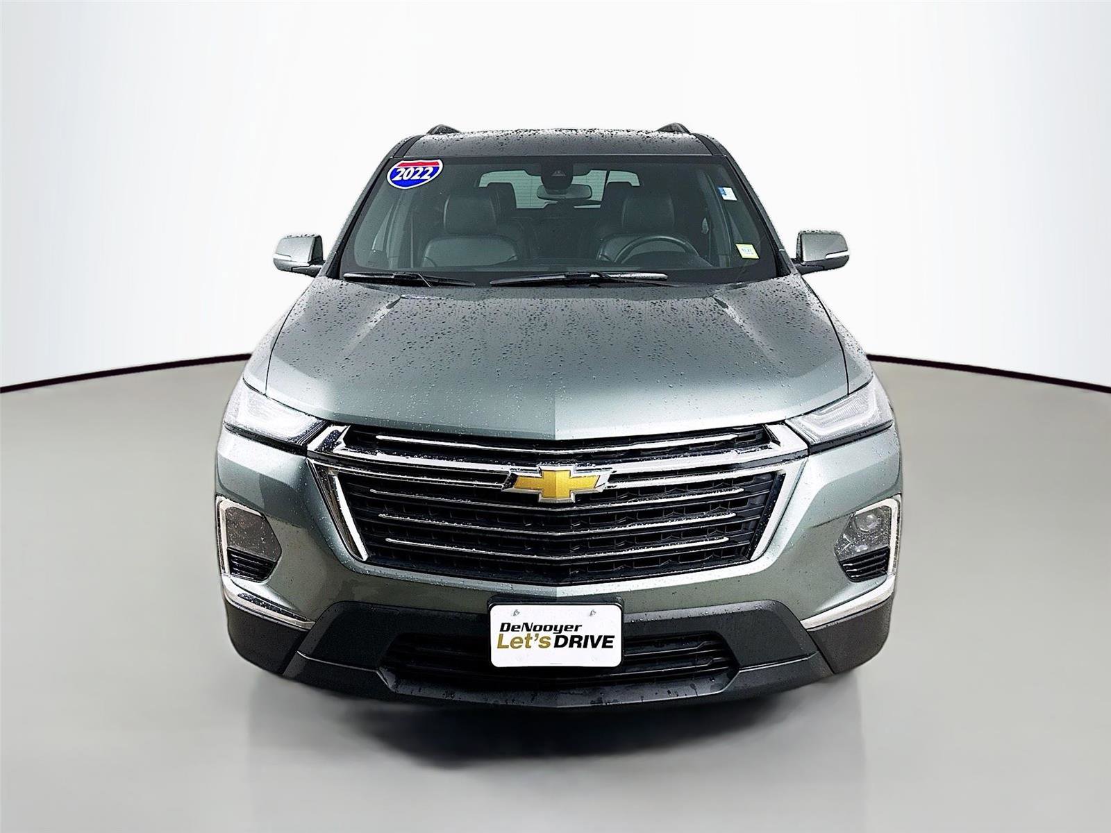 Used 2022 Chevrolet Traverse LT image 3