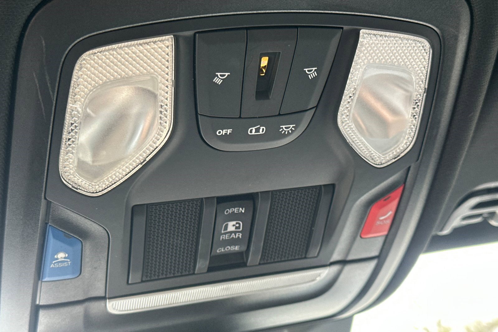 Used 2023 RAM 1500 Rebel w/ Night Edition image 22