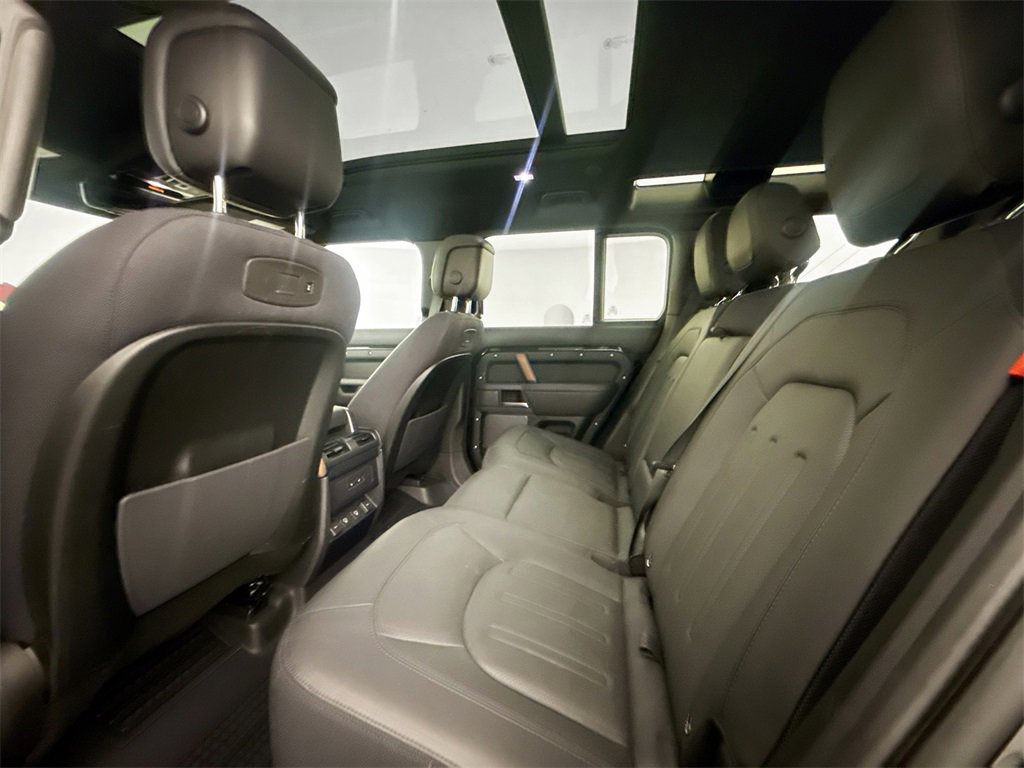 Certified 2022 Land Rover Defender 110 X image 23