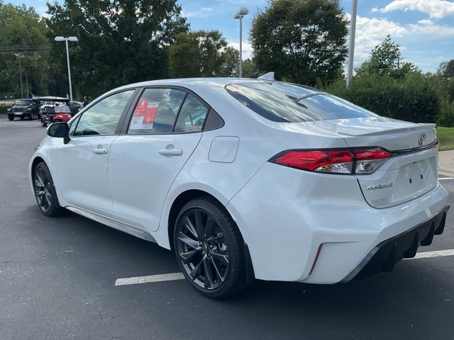 New 2027 Toyota Corolla SE FWD image 9