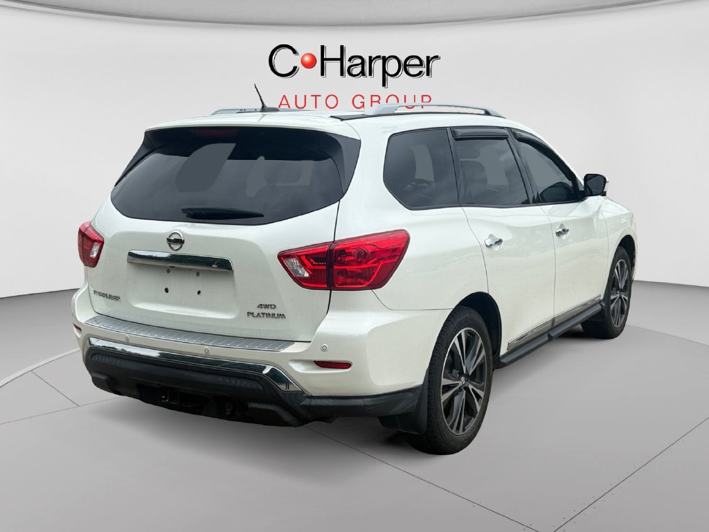 Used 2017 Nissan Pathfinder Platinum AWD/4WD image 3