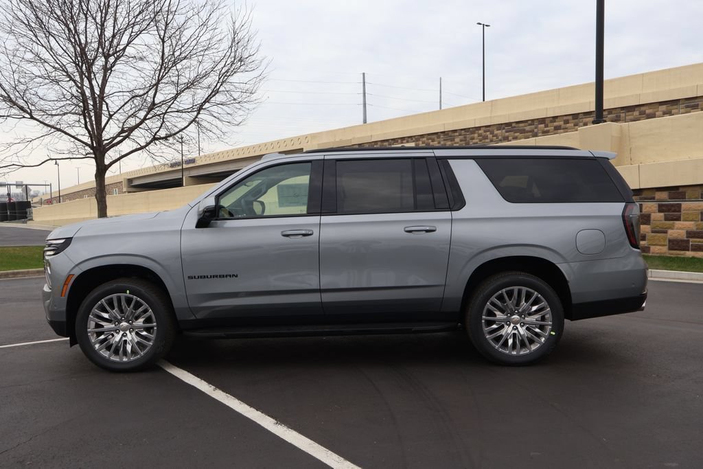 New 2026 Chevrolet Suburban RST w/ Advanced Technology Package AWD/4WD image 4