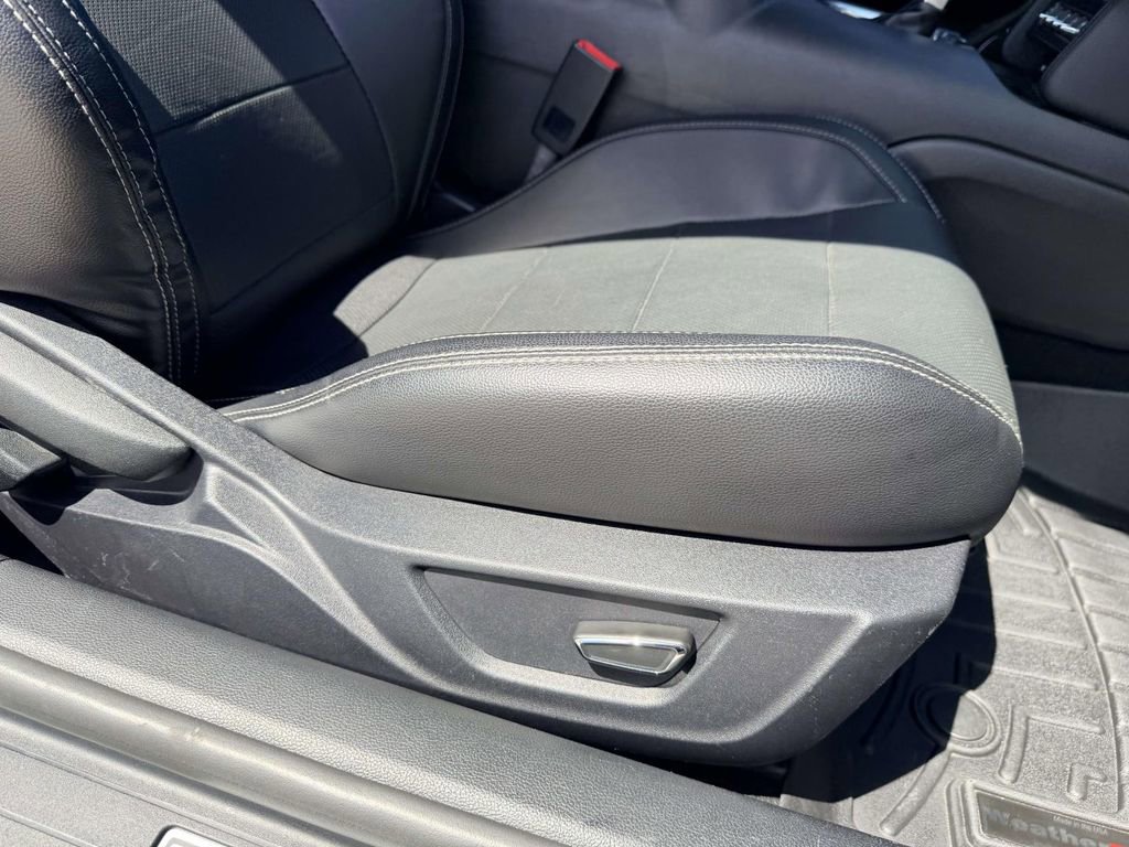 Used 2019 Ford Mustang Premium image 12