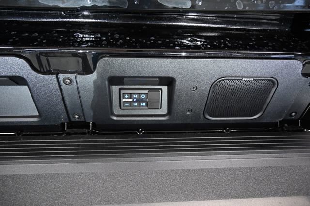 New 2026 GMC Sierra 1500 AT4X w/ LPO, Black Badging Package AWD/4WD image 11