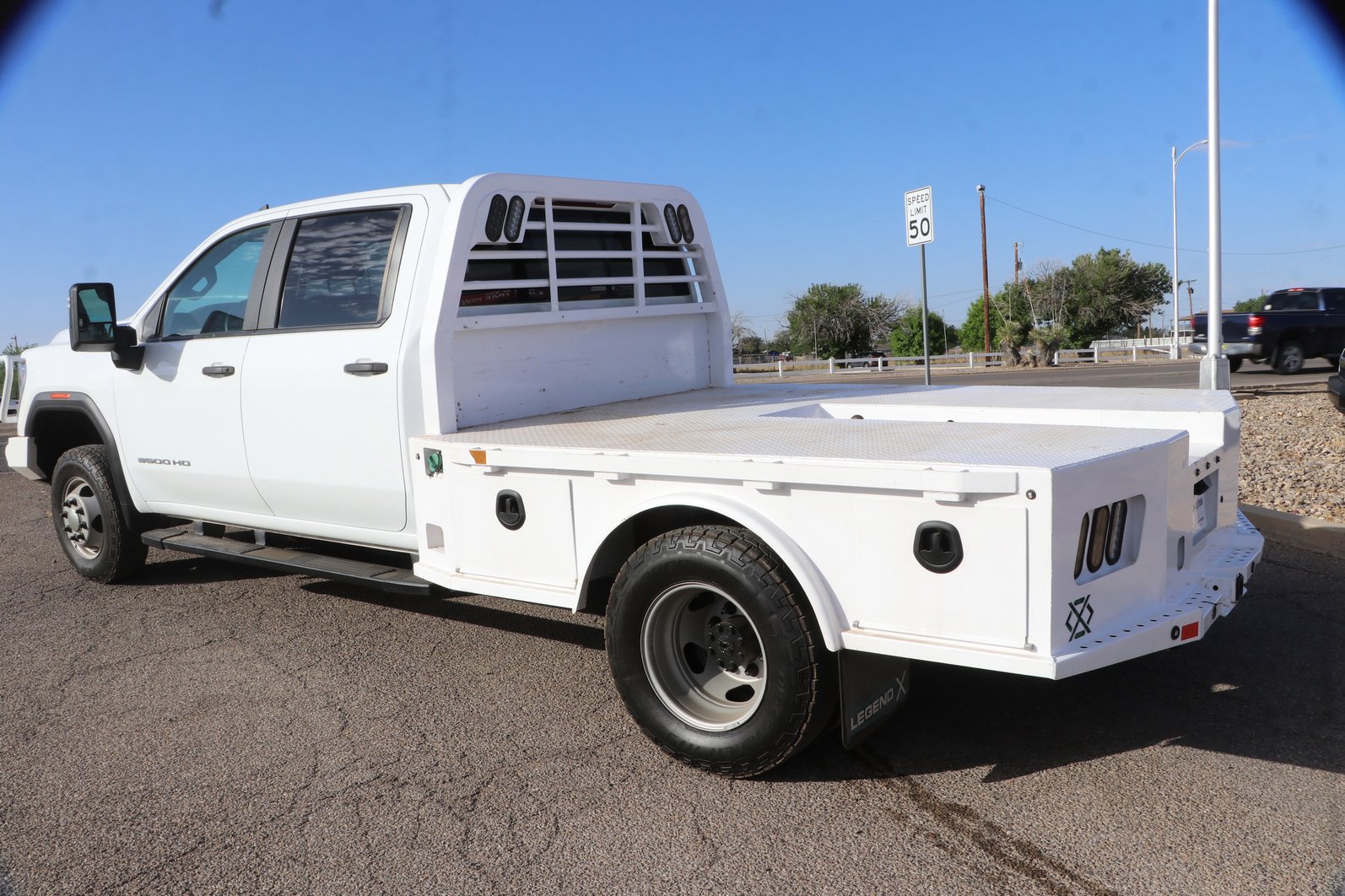 Used 2020 GMC Sierra 3500 4x4 Crew Cab w/ Gooseneck/5TH Wheel Package image 5