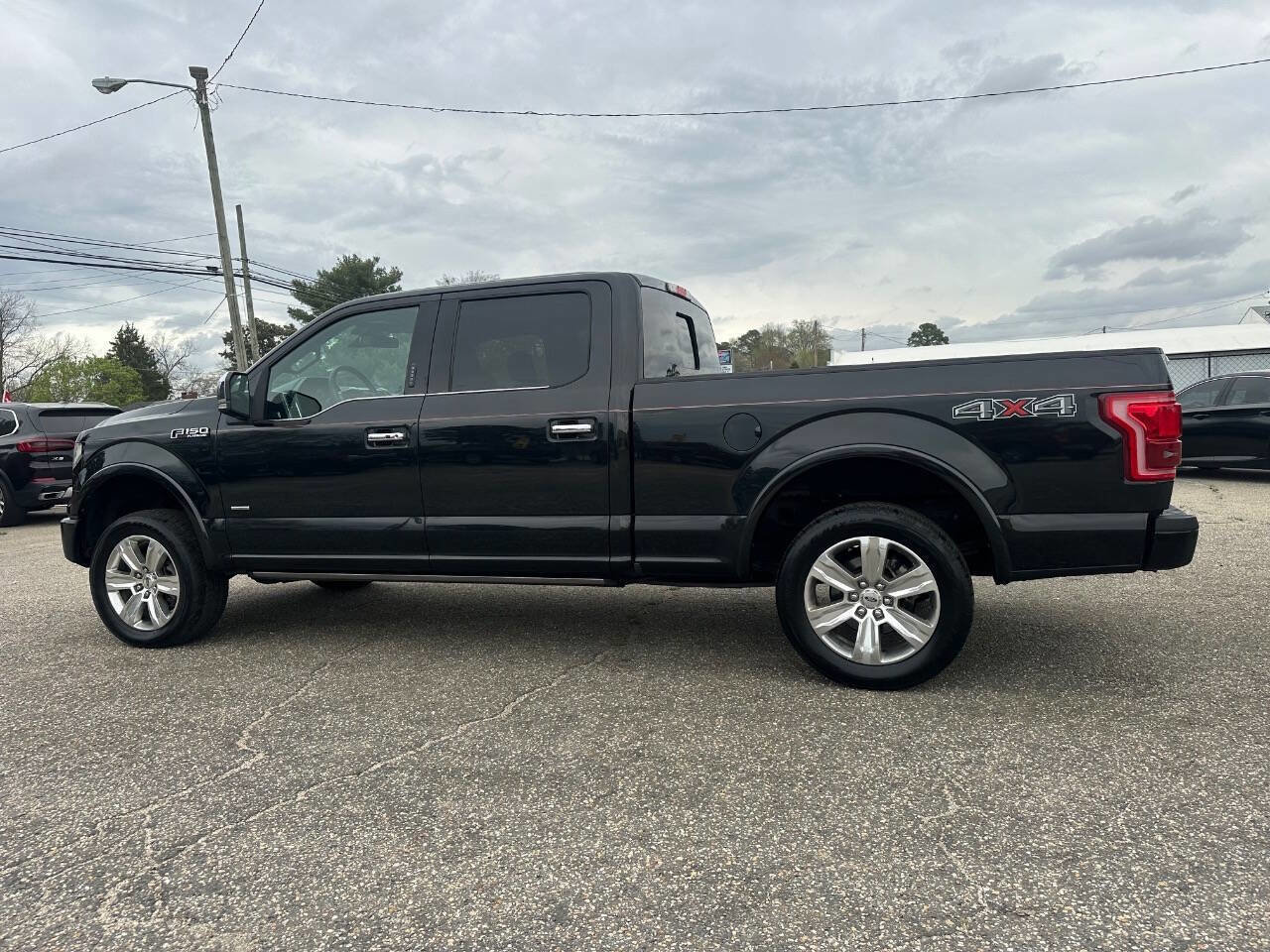 Used 2015 Ford F150 Platinum image 25