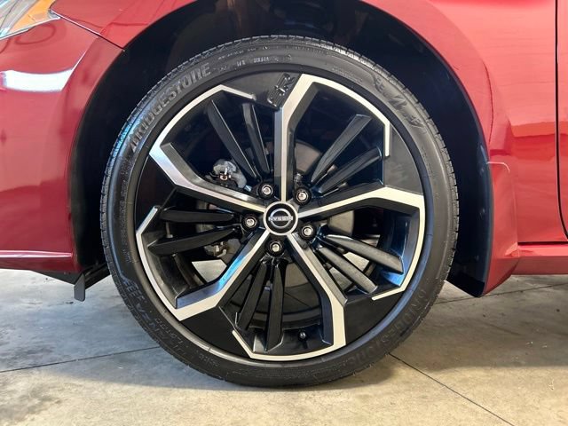 Used 2024 Nissan Altima 2.5 SR AWD/4WD image 10