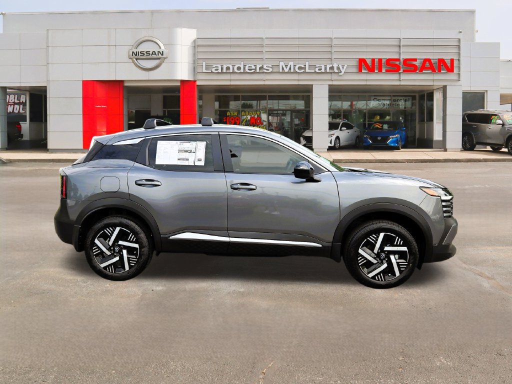 New 2026 Nissan Kicks SV w/ Interior Electronics Package AWD/4WD image 2