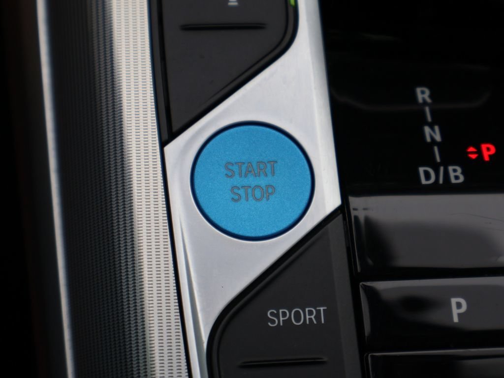 Used 2024 BMW i4 eDrive35 w/ Premium Package RWD image 29