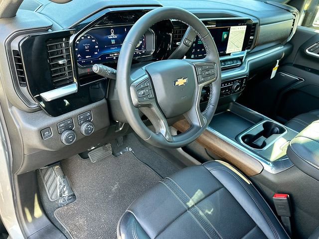 Used 2025 Chevrolet Silverado 2500 High Country image 9