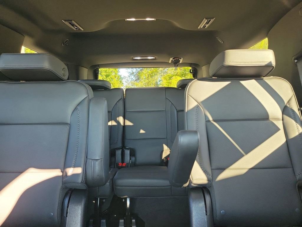 Used 2023 GMC Yukon Denali w/ LPO, Floor Liner Package image 5