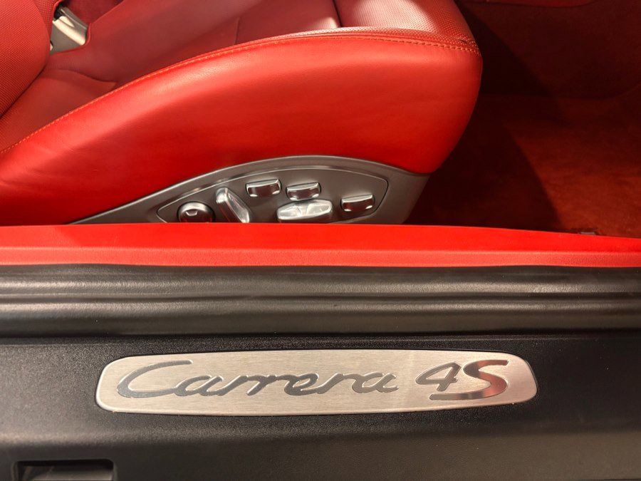 Used 2014 Porsche 911 Carrera 4S image 9