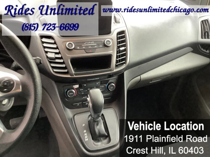 Used 2020 Ford Transit Connect XLT image 18