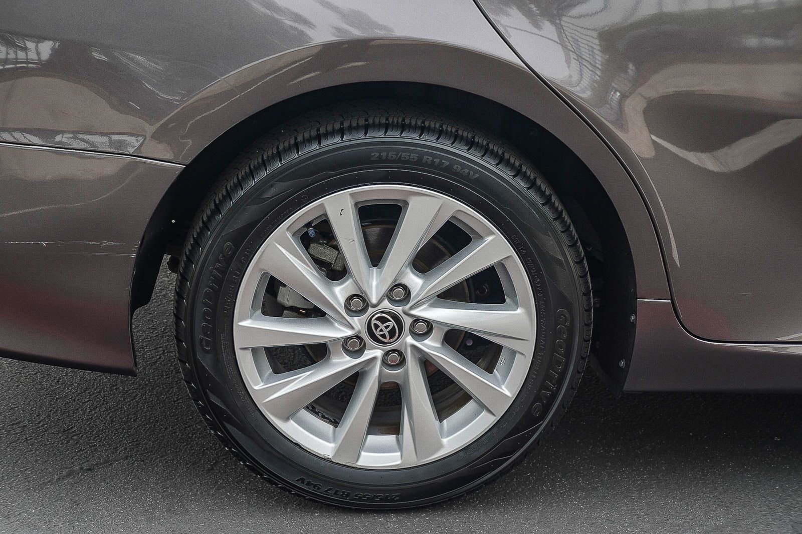 Used 2023 Toyota Camry LE w/ Protection Package (Q2) (TMS) image 13