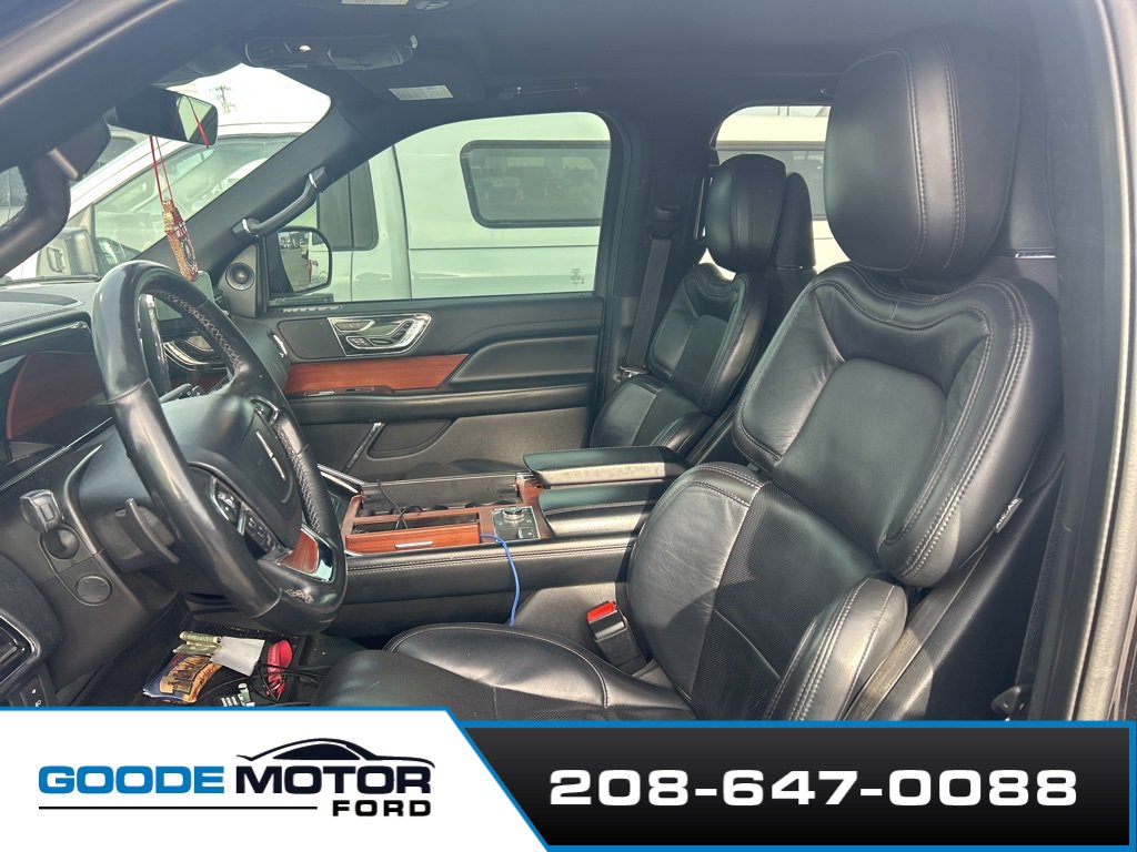 Used 2020 Lincoln Navigator L Reserve image 4