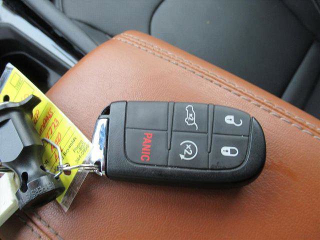 Certified 2025 Jeep Compass Limited w/ Elite Group image 26