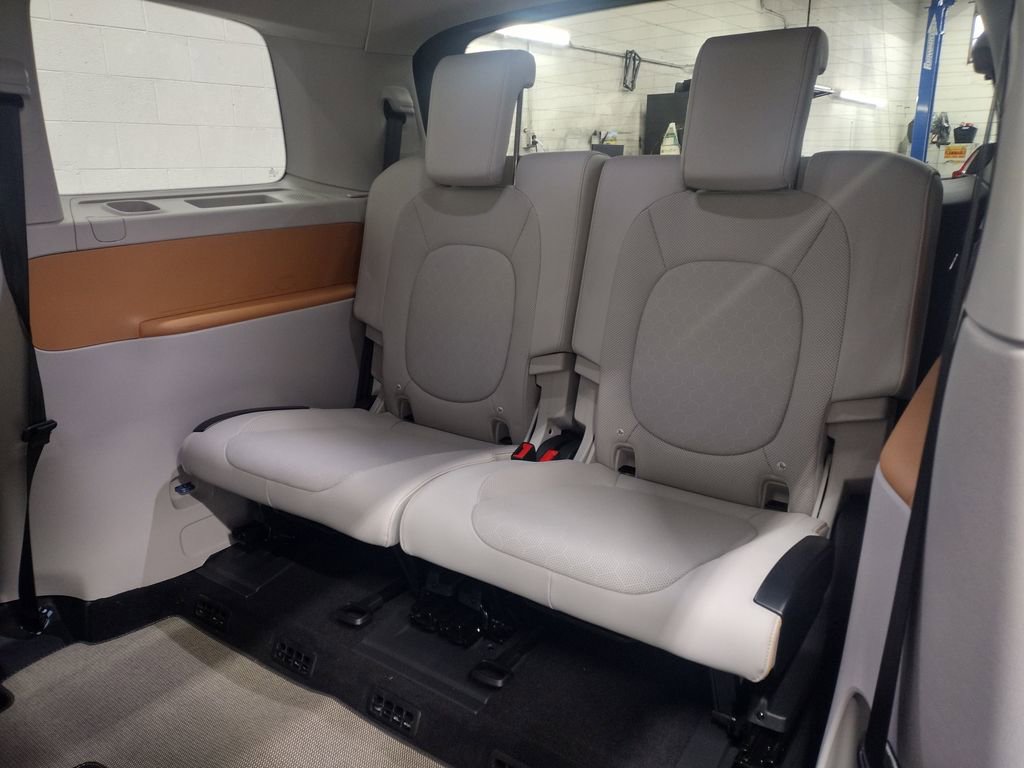 New 2025 Volkswagen ID. Buzz 1st Edition image 21