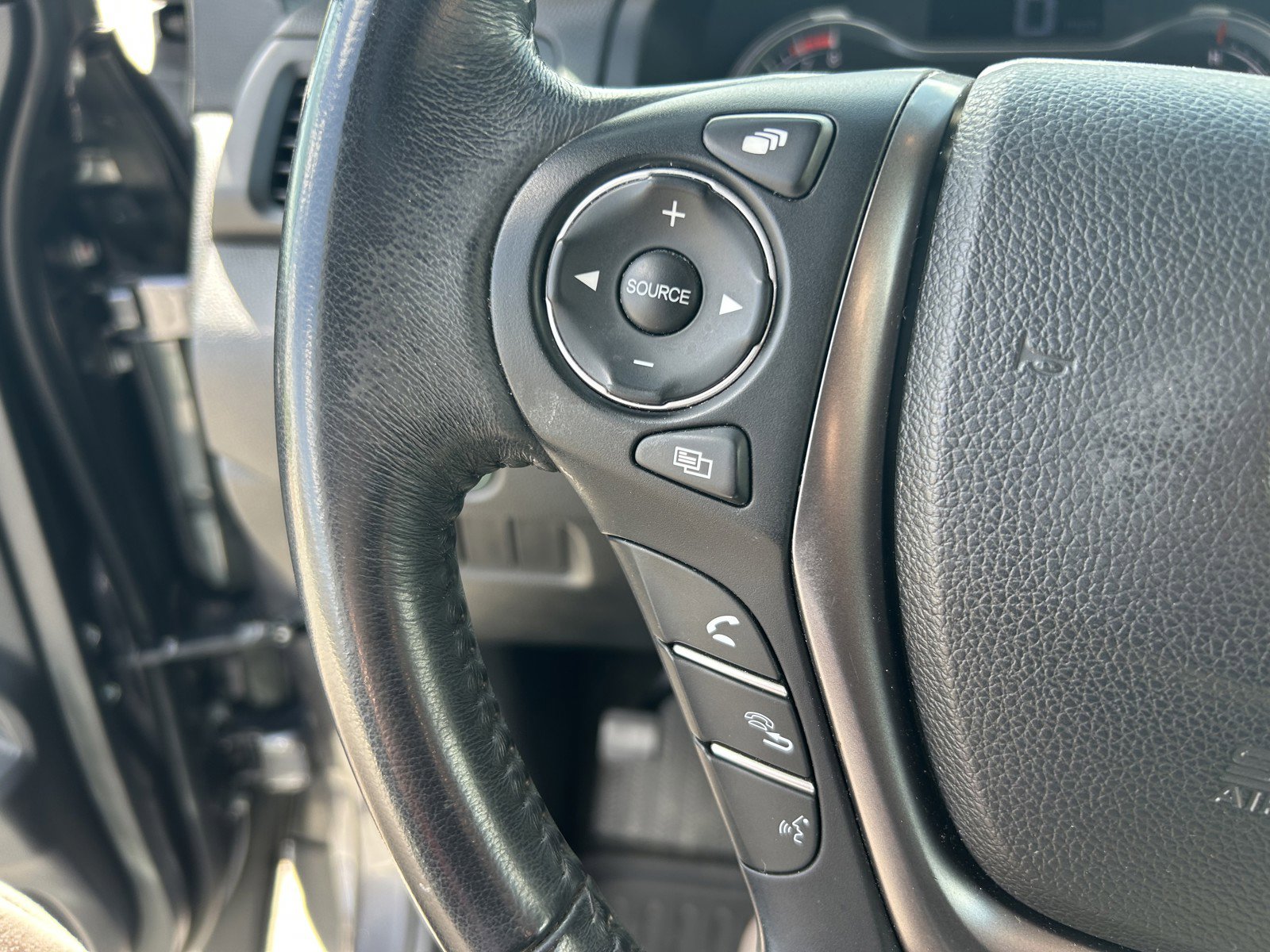 Used 2017 Honda Ridgeline RTL-T image 25